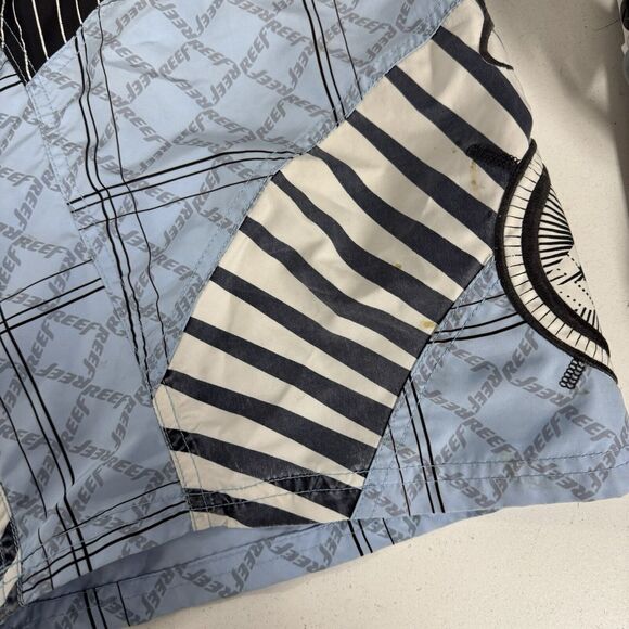 Reef Board Shorts Mens 33 Blue Wave Surf Swim Trunk Unlined Cargo Pocket - NL - Picture 2 of 6